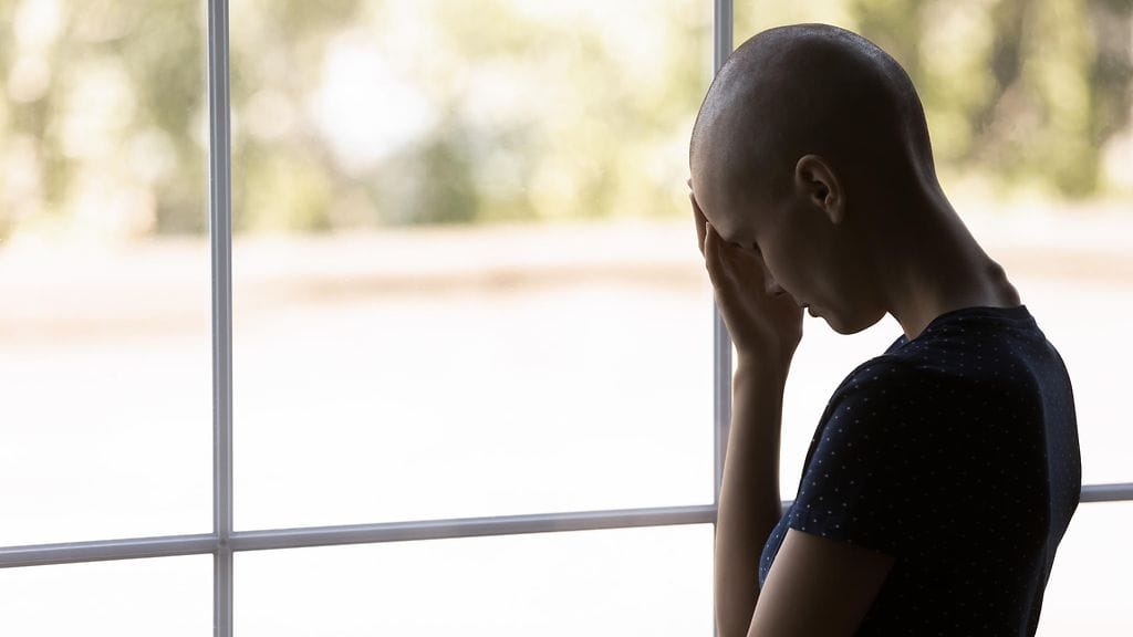 Syöpähoidot ovat potilaalle henkisesti ja fyysisesti raskaita.