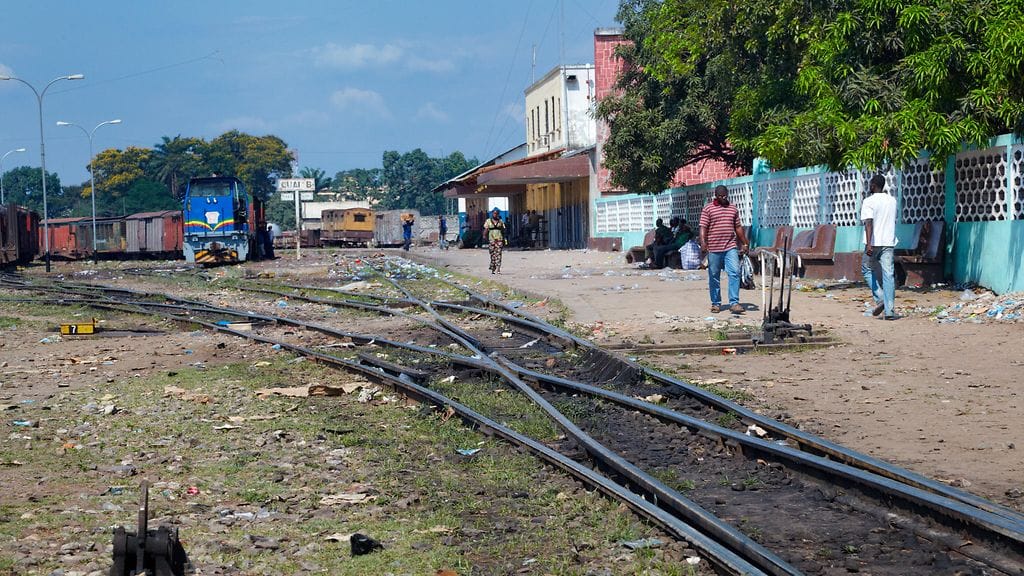 Kuvituskuva juna-asemasta Kongossa.