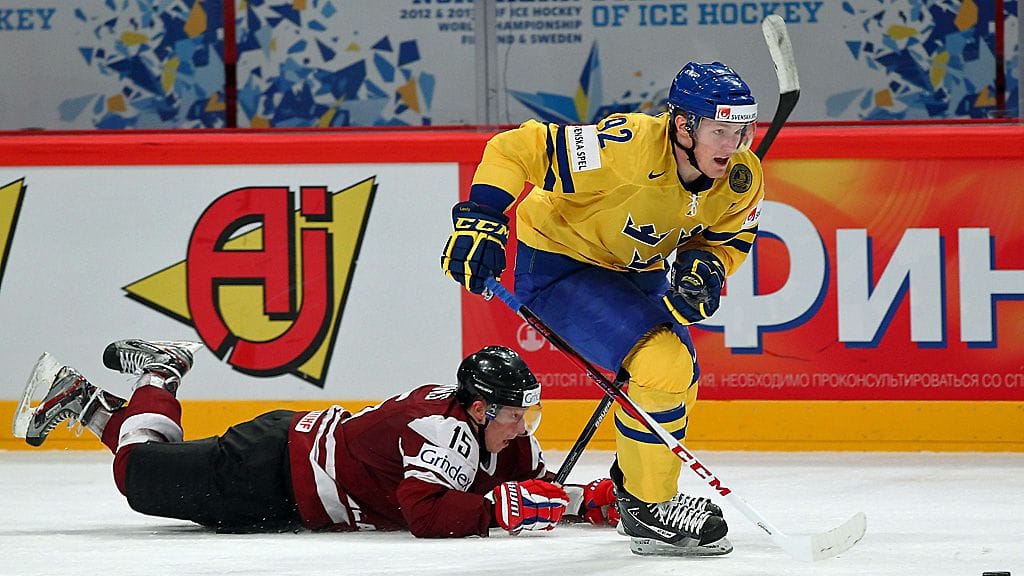Gabriel Landeskog kantoi Tre Kronor -paitaa kevään MM-kisoissa. Nyt hän pelaa Karjala-turnauksessa.