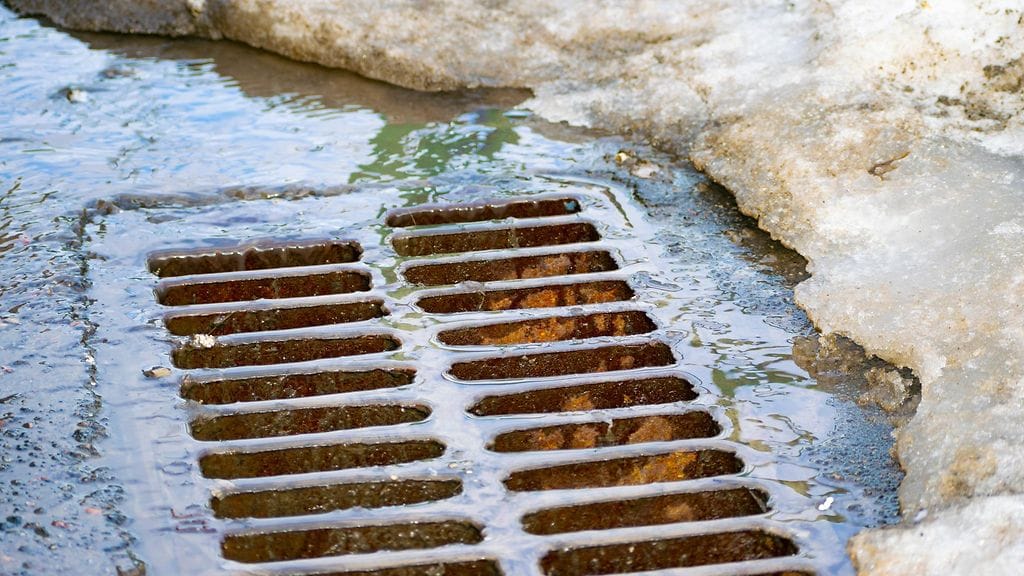 Viemäri, sulamisvesi, talvi, jää