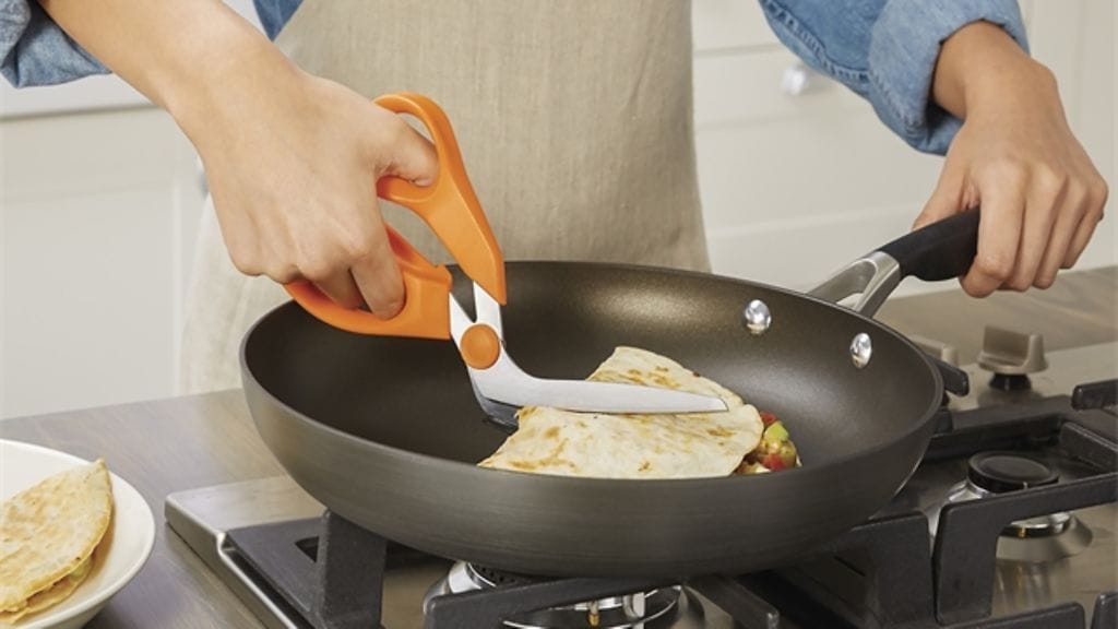 510091-1004_FiskarsAmericas_05_non-scratch-kitchen-shears-10-5