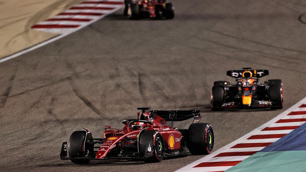 F1-kausi alkoi dramaattisella tavalla Bahrainissa – tässä kilpailun jälkipuinnit