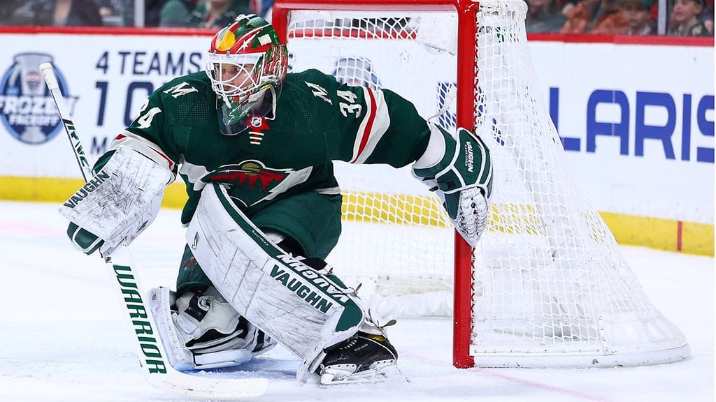 Kaapo Kähkönen jatkaa NHL-uraansa San Jose Sharksissa.