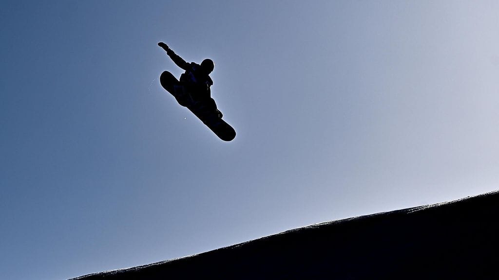 Telma Särkipaju voitti lumilautailun big arissa hopeaa Euroopan nuorten olympiafestivaaleilla. Kuvituskuva.