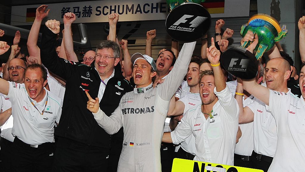 Mercedes-talli juhli Kiinassa