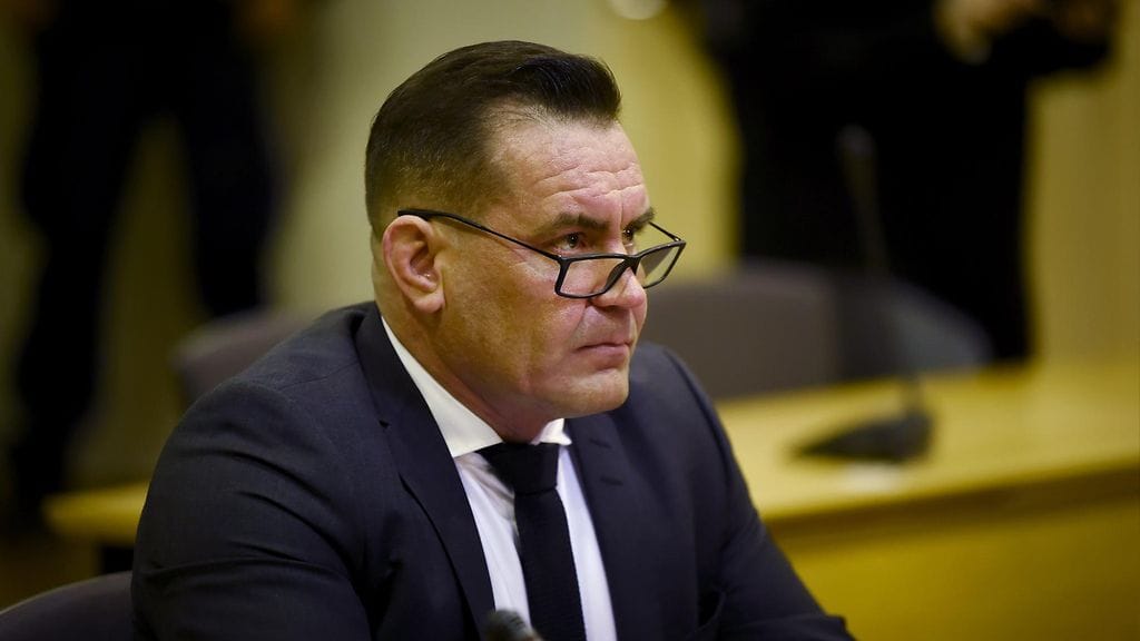 Ilkka Ukkonen on järjestäytyneeksi rikollisryhmäksi luokitellun moottoripyöräkerho Helvetin Enkelien jäsen.