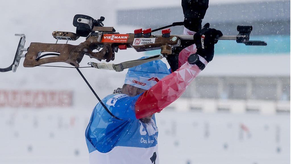 Venäläiset on nyt suljettu ulos huippumaastohiihdon kilpailuista. Kuvassa Aleksandr Loginov maailmancupissa viime tammikuussa.
