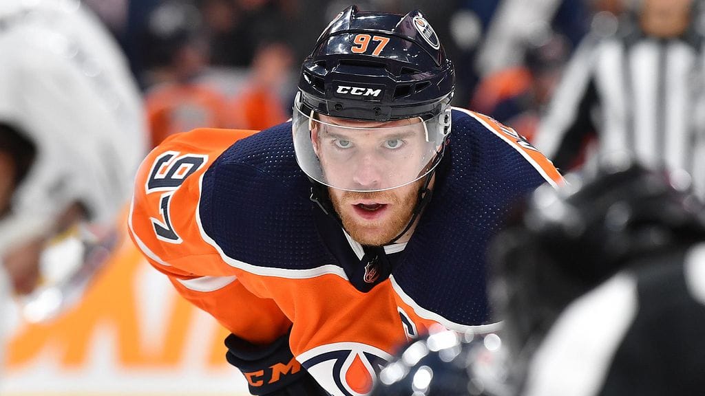 Connor McDavid rikkoi jälleen 100 tehopisteen rajapyykin.