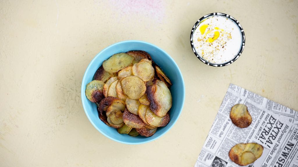 Valmista perunalastuja itse uunissa!