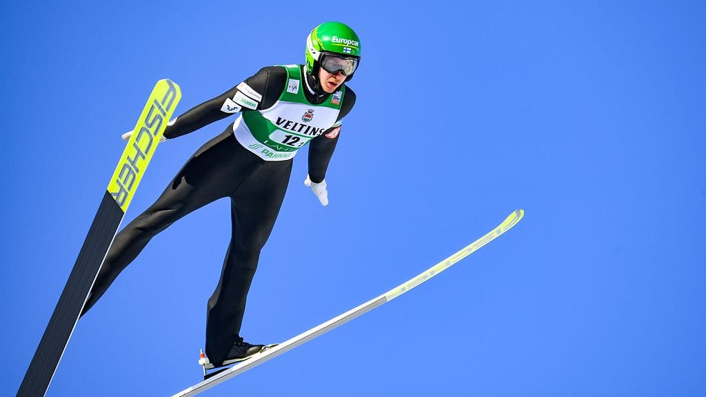 Ilkka Herola hyppäsi normaalimäen SM-pronssille. Arkistokuva.