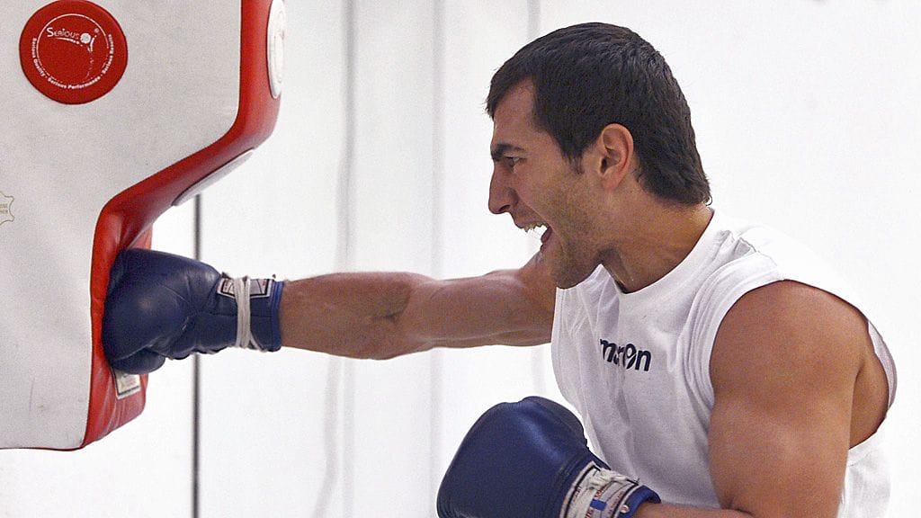 Edis Tatli treenisalilla.