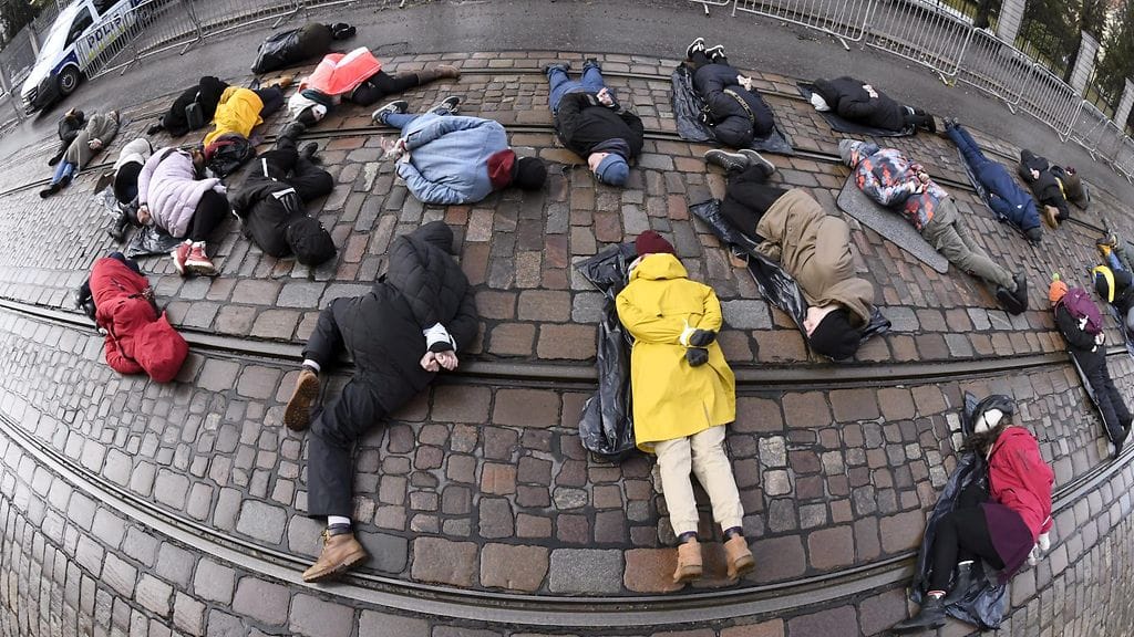 Tapahtuma on saanut vaikutteita vastaavasta Moskovan tempauksesta, ja sen toteuttavat ukrainalaiset ja suomalaiset yksityishenkilöt.