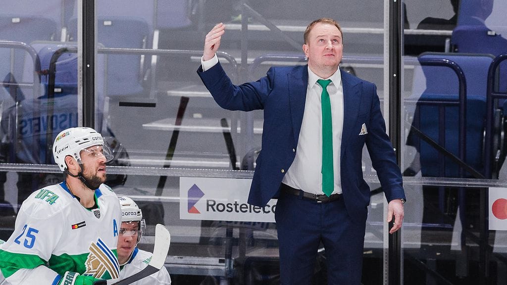 Tomi Lämsä toimi kaksi kautta Salavat Julajev Ufan päävalmentajana.