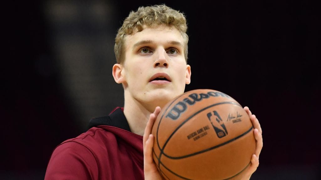 Lauri Markkanen on heittänyt tällä kaudella keskimäärin 14,8 pistettä ottelua kohti.