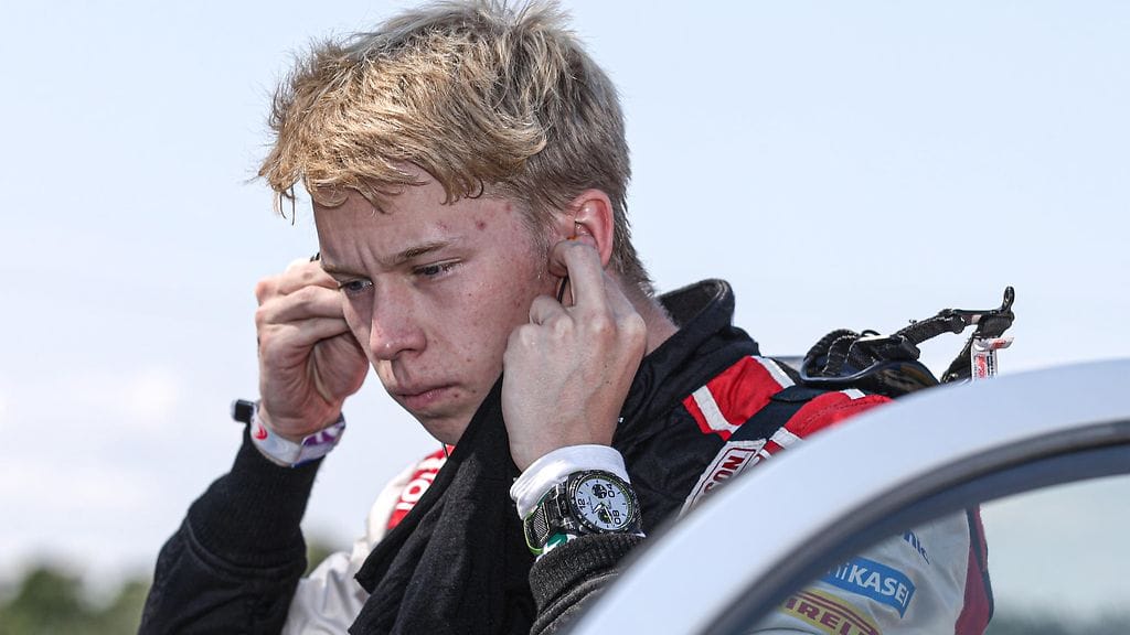 Hurjaa rallirytinää! Kalle Rovanperä rajusti ulos heti Kroatian MM-rallin alussa
