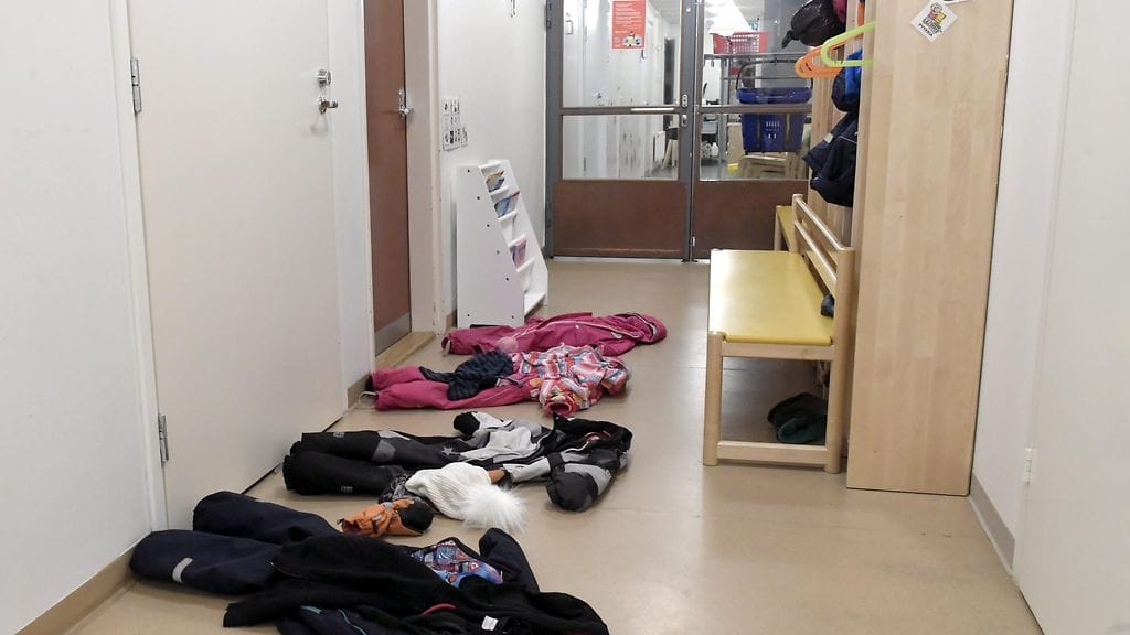 Helsinkiläisen päiväkodin hoitaja sai tuomion kolmen 4-vuotiaan lapsen pahoinpitelyistä. Kuvituskuva.