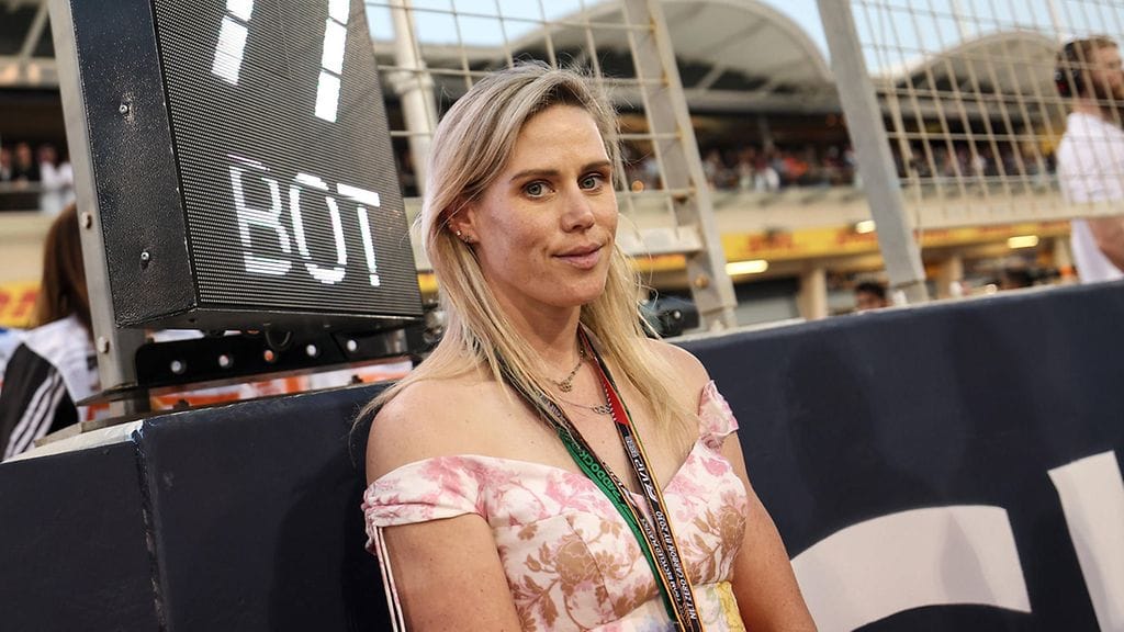 Tiffany Cromwell kuvattuna maaliskuussa Bahrainin GP:n yhteydessä.