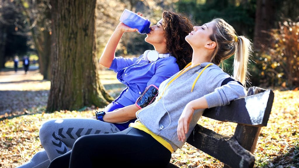 Iho on tärkeää suojata UV-säteilyltä myös keväisin. Kuvituskuva.