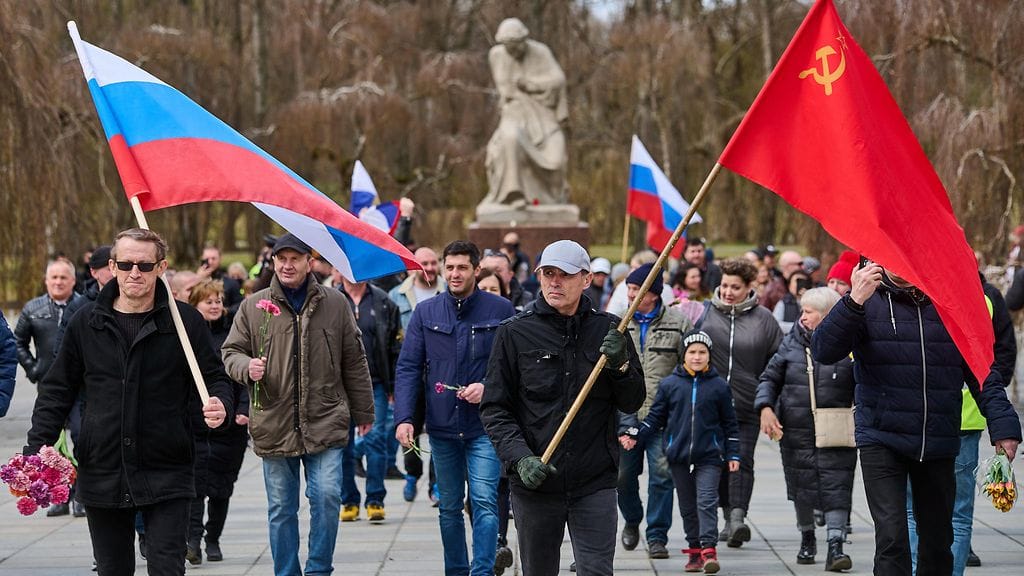Protest Berlin Russia AOP