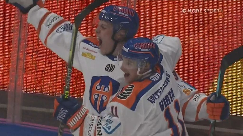 Waltteri Merelä riemuitsi pudotuspelikevään ensimmäisestä maalistaan.