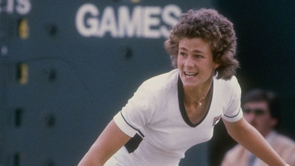 Pam Shriver nousi tennisammattilaiseksi vasta 15-vuotiaana. Pari vuotta myöhemmin hän oli suhteessa viisikymppisen valmentajansa kanssa.