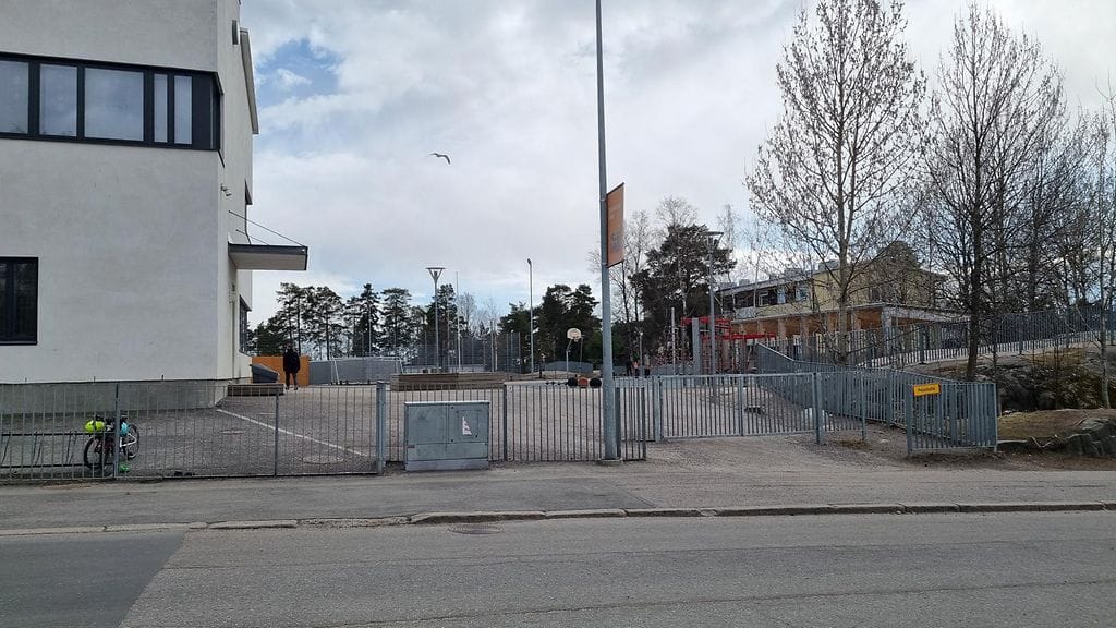 Tilanne sattui Kulosaaren ala-asteella Helsingin Kulosaaressa.