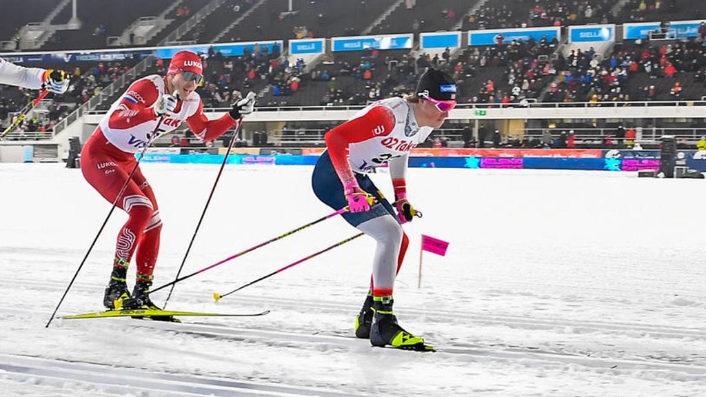 Gleb Retivyh (vas.) kyseenalaistaa Johannes Hösflot Kläbon ilmaisemien näkemysten aitouden.