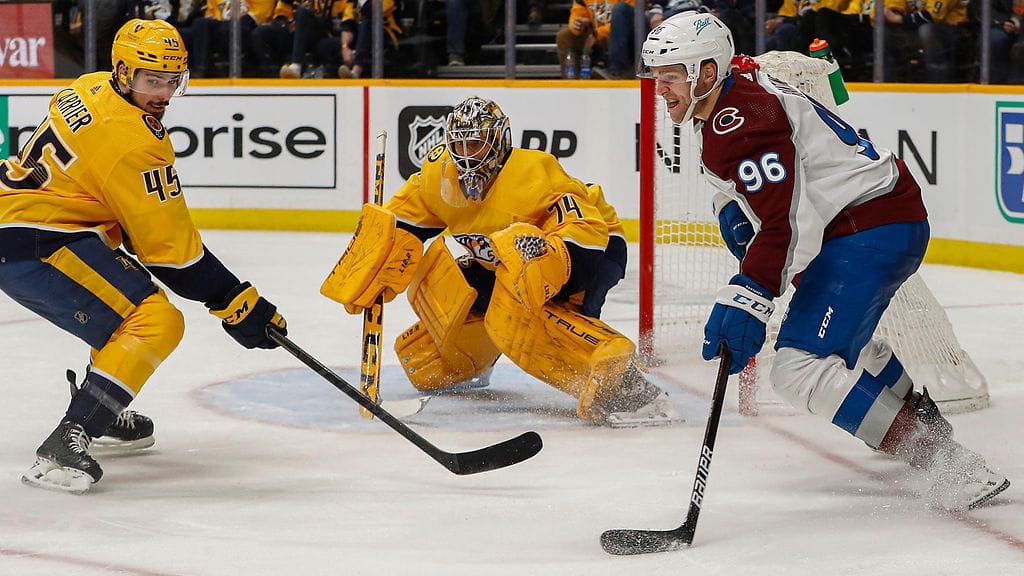 Ennätysvauhdissa oleva Mikko Rantanen junaili Coloradoon toisenkin suomalaisen – NHL-tähti kertoo tavoitteista pudotuspeleissä