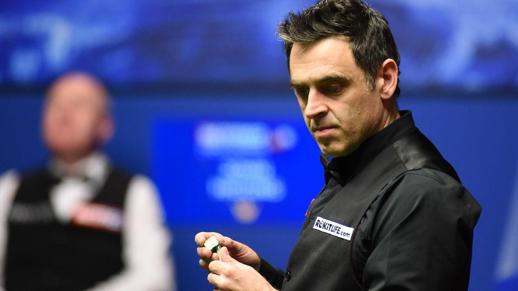 Ronnie O'Sullivan on väkevästi kiinni MM-finaalipaikassa.