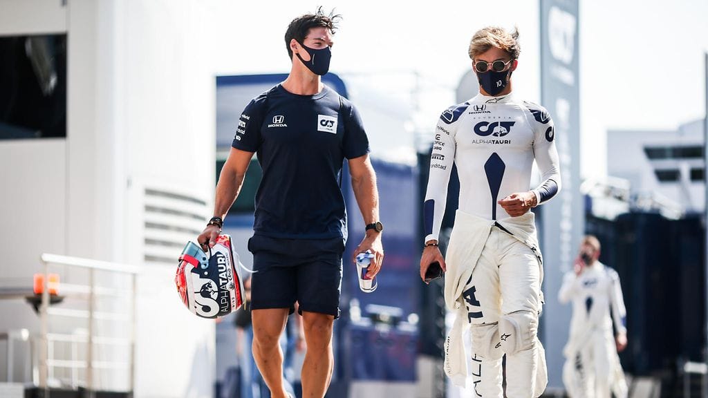 Pyry Salmela (vas.) ja Pierre Gasly ovat tehneet hyvää yhteistyötä.