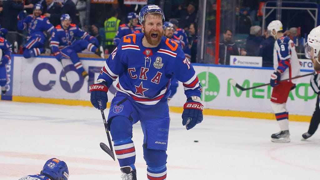Leo Komarov ei jatka KHL-jätti SKA:ssa.