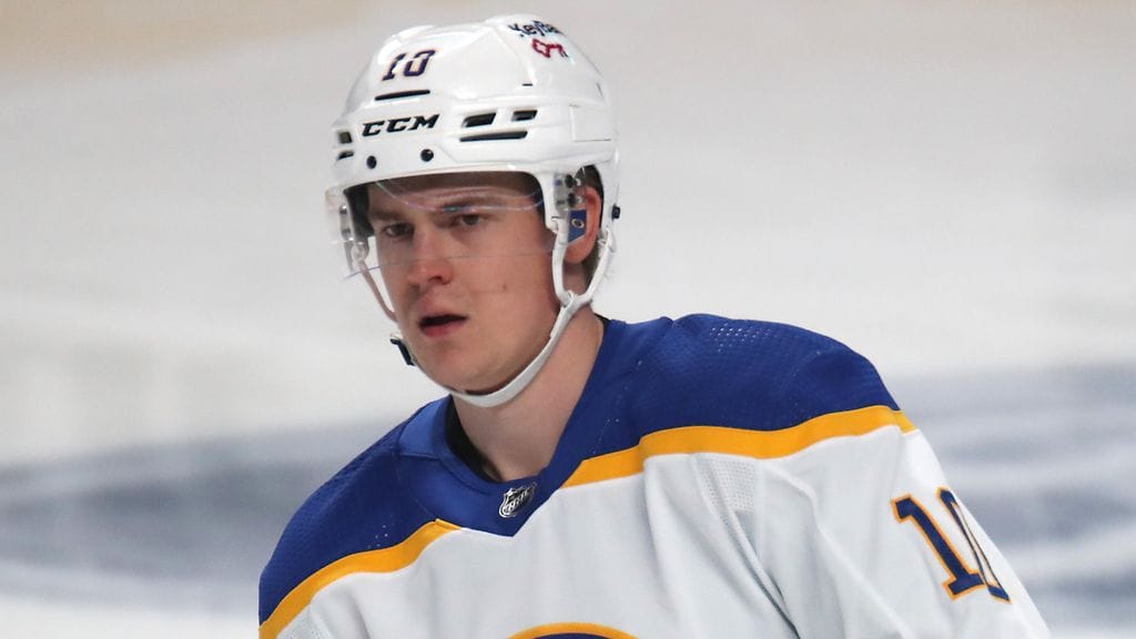 Henri Jokiharju vahvistaa Leijonia kevään MM-kotikisoissa.