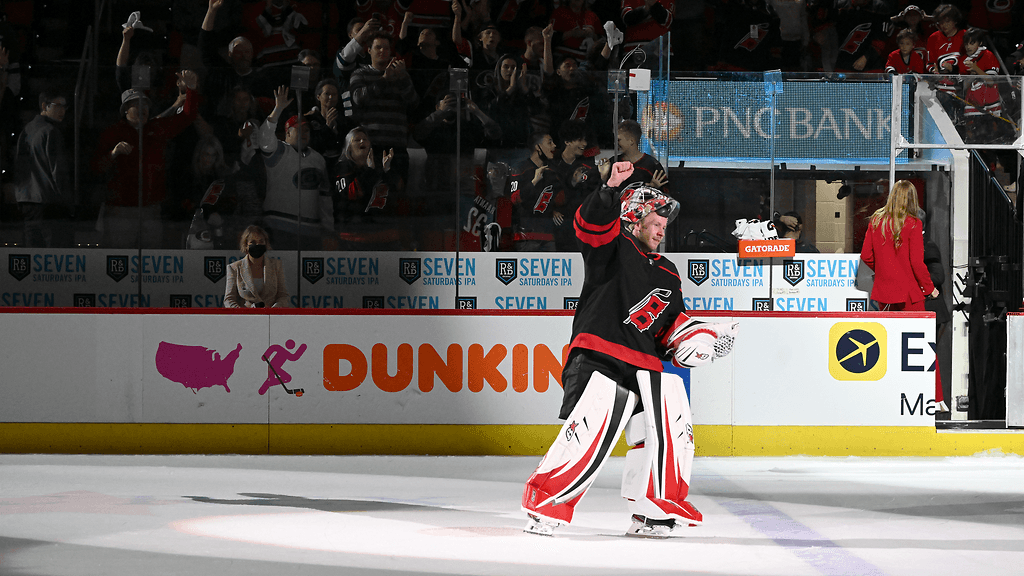 Antti Raanta valittiin ottelun ykköstähdeksi.