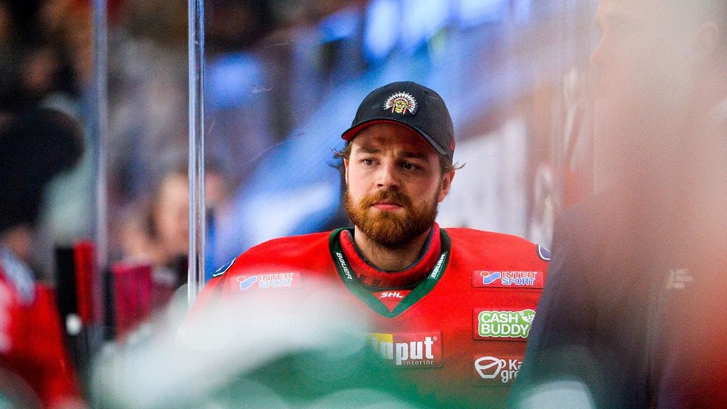 Niklas Rubin torjuu Porin Ässien maalilla ensi kaudella.