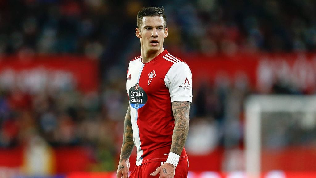 Celta Vigoa edustava Mina on pelannut myös Valenciassa.