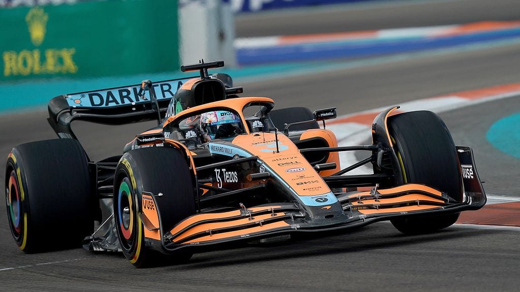 McLaren ei ole kaupan, sanoo toimitusjohtaja Zak Brown.