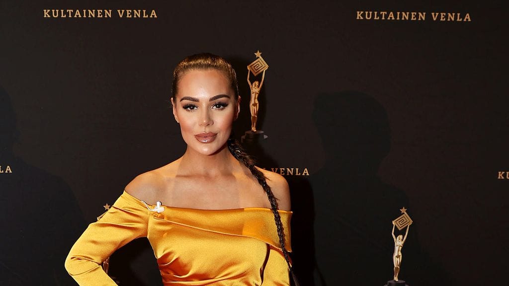 Sofia Belórfin tulot notkahtivat alaspäin.