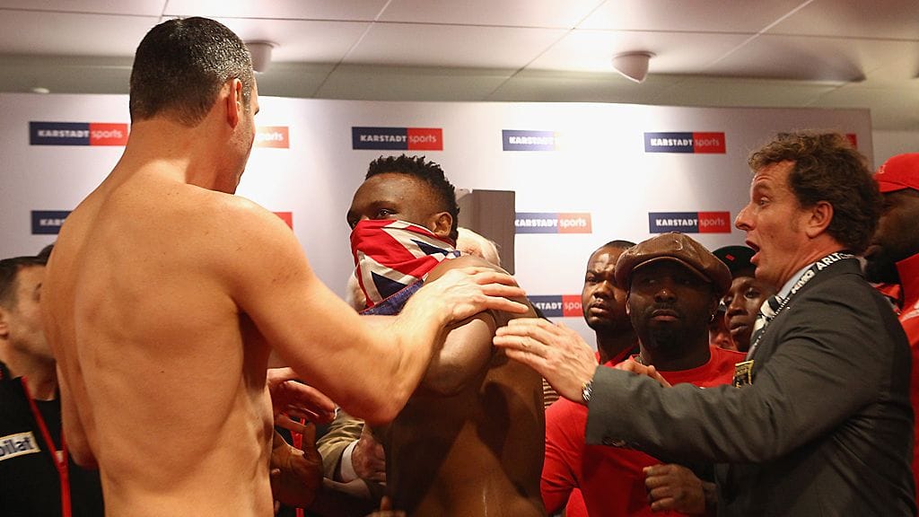 Vitali Klishko ja Dereck Chisora.