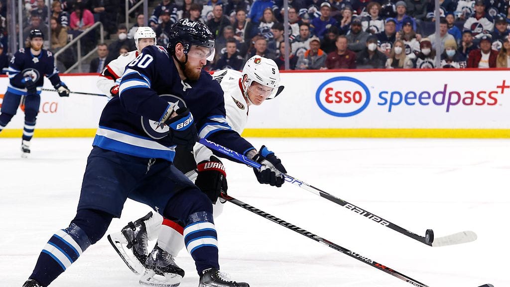 Winnipegin Pierre-Luc Dubois kuuluu Kanadan MM-kiekkojoukkueen nimimiehiin.