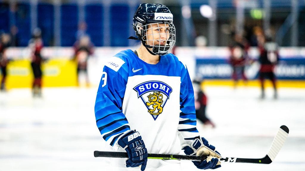 Venla Hovi toimii jatkossa PHF-seura Metropolitan Rivetersin päävalmentajana.