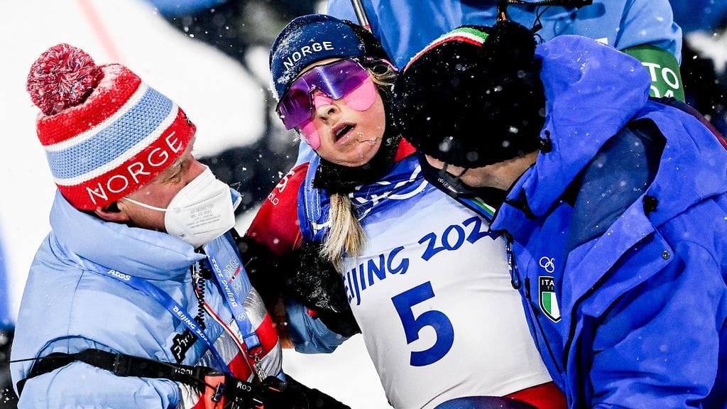 Ingrid Landmark Tandrevold luhistui naisten takaa-ajokisassa Pekingin talviolympialaisissa.