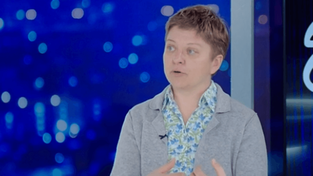 Euroviisukirjailija Anna Muurinen kehuu Suomen Ich Komme -kappaletta