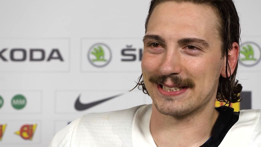 Hannes Björninen pääsee pelaamaan tutussa ketjussa Saku Mäenalasen ja Marko Anttilan vierellä.