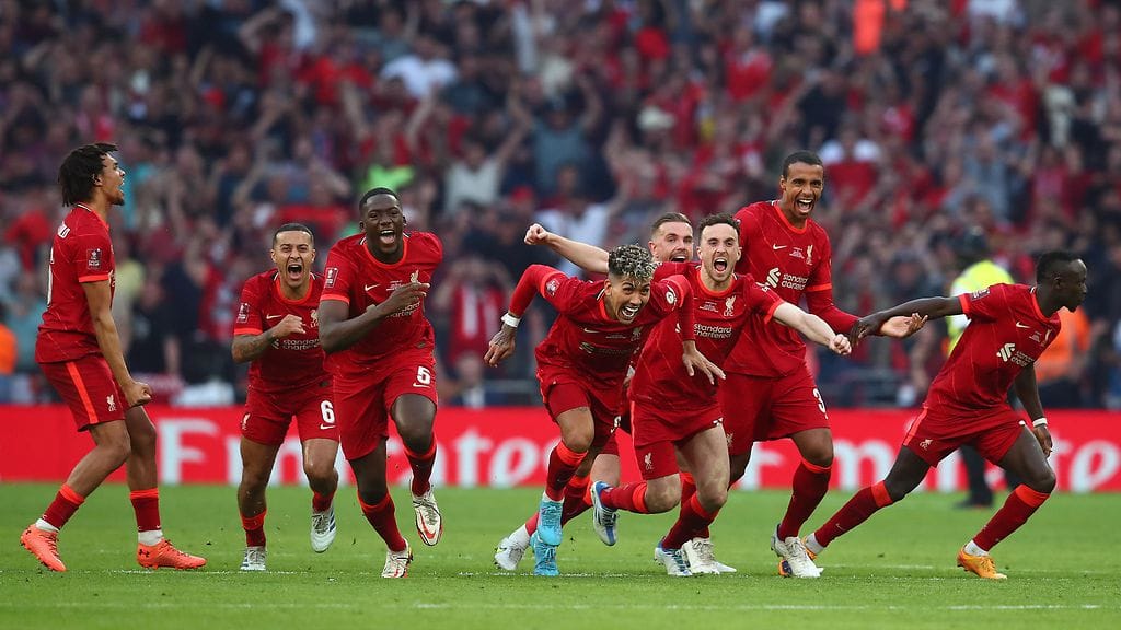 Liverpool juhli Wembleyllä.