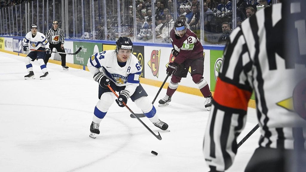 Kiekkoasiantuntijamme Sihvonen ja Monsterimonni: Latvia on kuin Suomi ennen