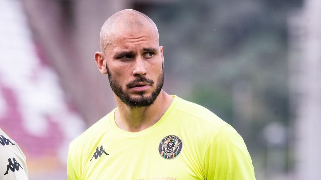 Venezian Niki Mäenpää esitti huimia otteita AS Romaa vastaan.