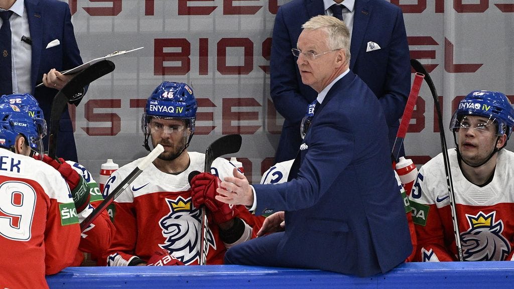 Kari Jalosen Tshekki kärsi MM-kisoissa 3-5-tappion Ruotsille.