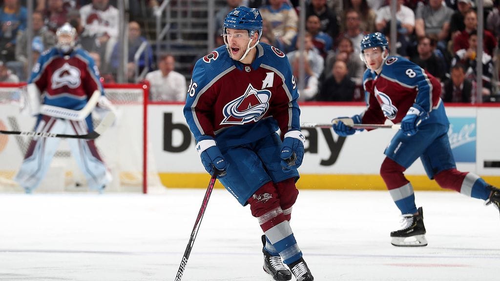 Mikko Rantanen pääsi pisteille Coloradon voitossa.