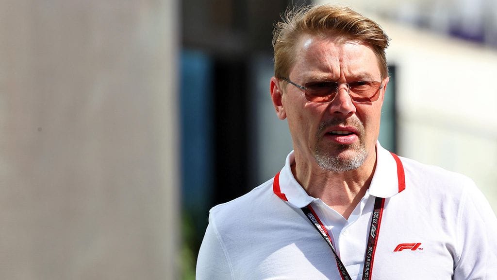 Mika Häkkinen intoutui keskustelemaan Italian ja Suomen moottoriurheilumenestyksestä.