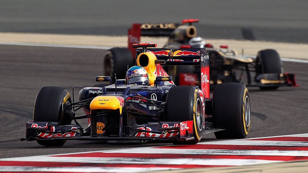 Sebastian Vettel sai pidettyä Kimi Räikkösen takanaan.